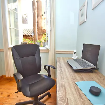 Roses In Corfu Centre *